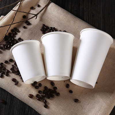 Coperchi eliminabili di Juice White Paper Cups With delle tazze di carta della bevanda fredda della soda di 12OZ 300gsm